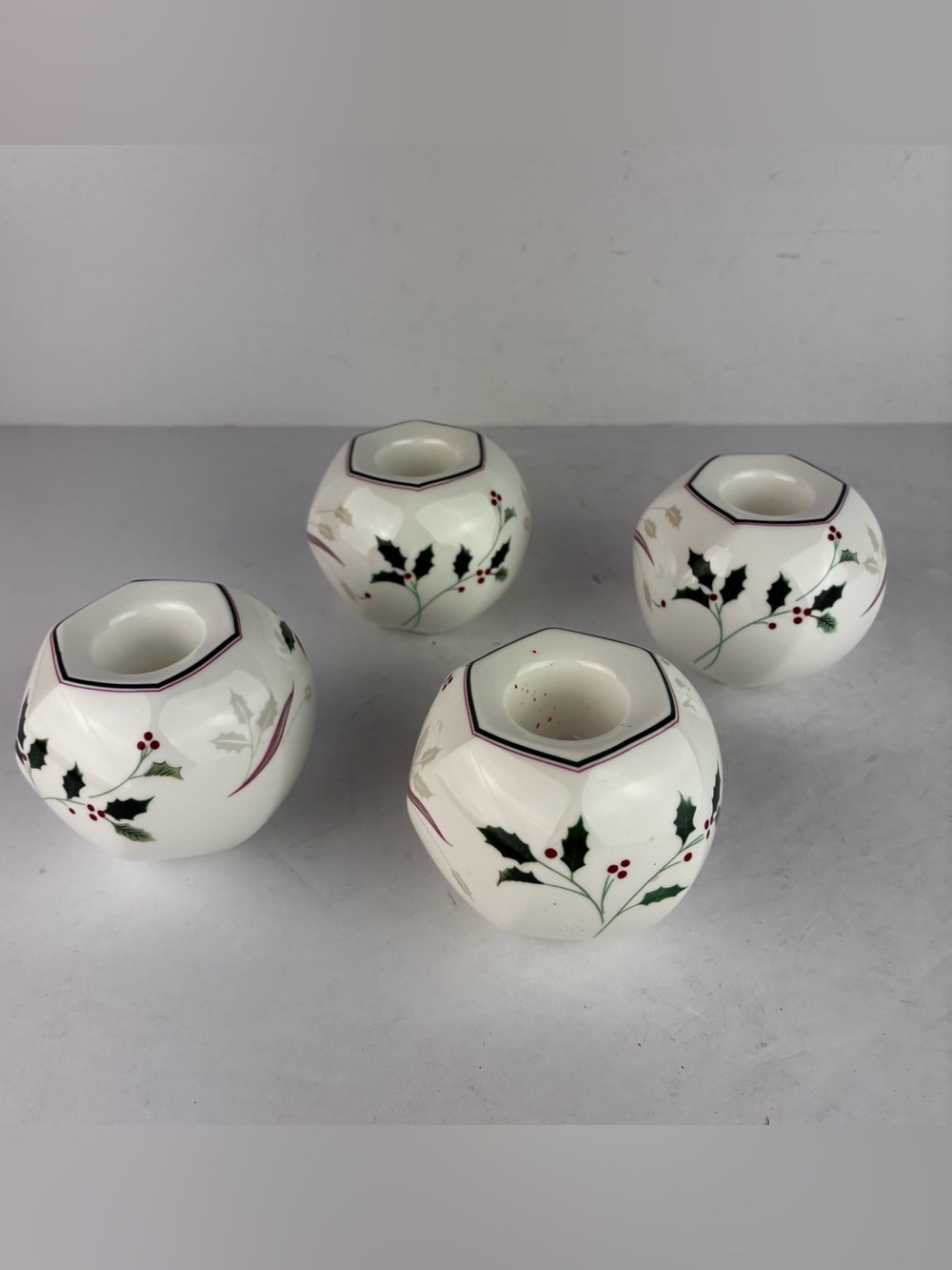 Christopher Stuart Holiday Splendor Set of 4 Porcelain Candleholders 1990’s
